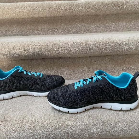 Skechers Flex Apeal 2.0 Women's 7.5 Wide Cooled Memory Foam  Sneaker  School - Picture 5 of 10